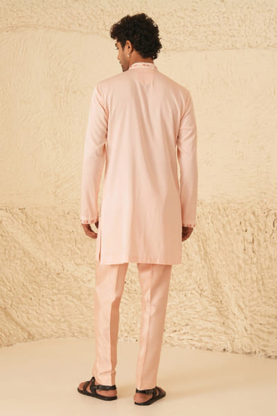 Shreyansh Designs Pink resham embroidered kurta set SHREAUG26D152371