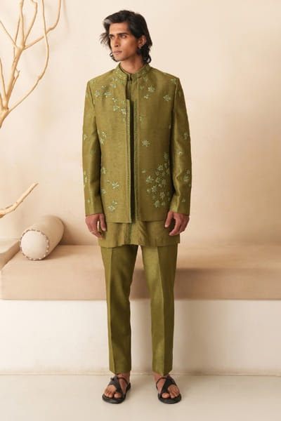 Shreyansh Designs Green cutdana embroidered jacket set SHREAUG26D152384