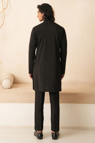 Shreyansh Designs Black French knot embroidered kurta set SHRESEP26D254562