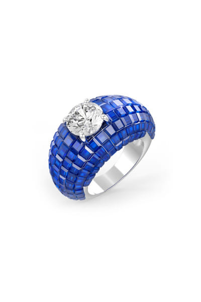 Sapphire stone embellished ring