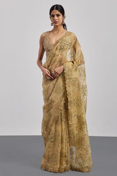 Ri Ritu Kumar Beige embroidered scalloped sari set RIRIAUG26D251851