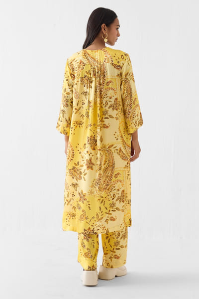 Studio Rigu Yellow paisley print straight kurta set STUDMAY26D144801