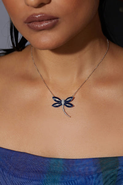 Sapphire stone embellished dragonfly chain