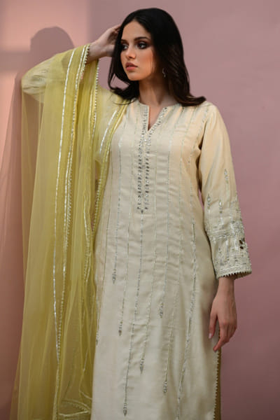 Misha Lakhani Beige zardozi embroidered kurta set MISHJUN26D547775