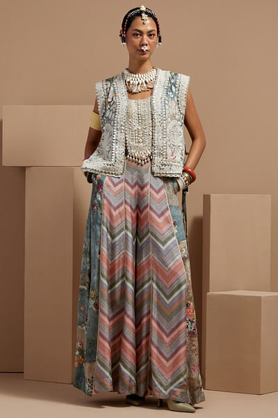 Multicolour embroidered gilet set