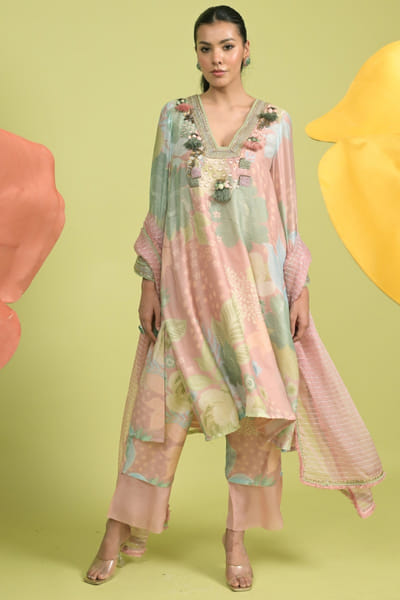 Blush pink floral printed kurta set