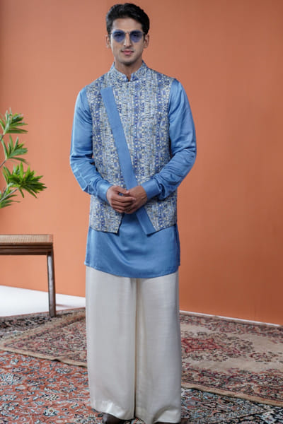 Blue checkered printed bandi