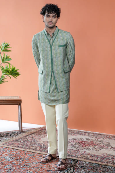 Green stripe printed bandi