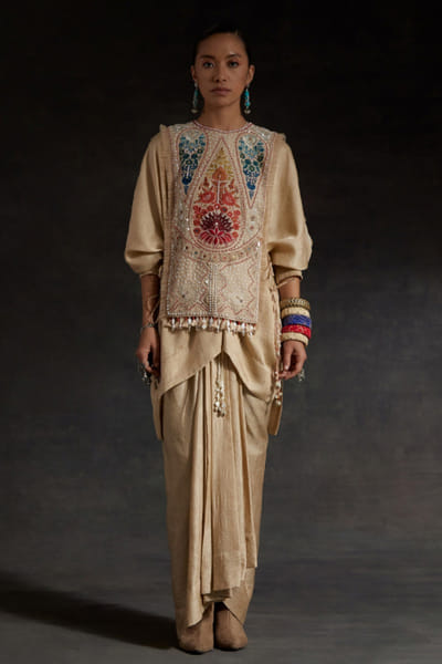 Aseem Kapoor Multicolour tribal embroidered bib ASEEMAY26D144557