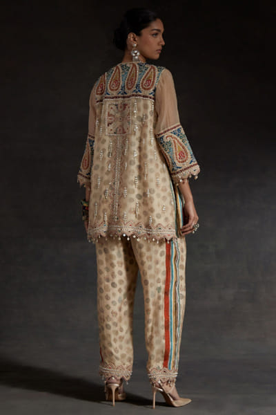 Aseem Kapoor Ecru print embroidered short kurta set ASEEAPR26D143028