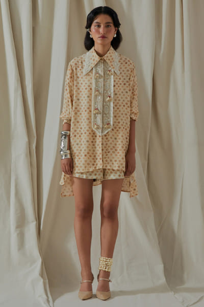 Aseem Kapoor White embroidered crepe shirt ASEEMAY26D144536