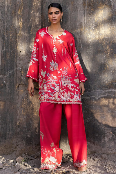 Sana Safinaz Red embroidered short kurta set SANAJUL26D150011