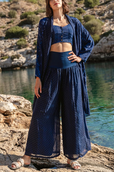 Blue printed throw and bustier