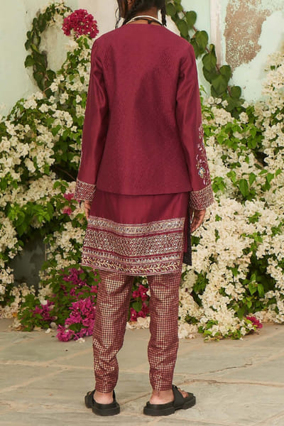 Shruti Sancheti Plum embroidered kurta set SSHSEP2201