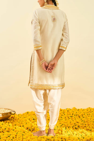 Sheetal Batra Ivory embroidered kurta and dhoti STBNOOR2203