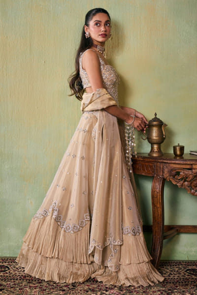 Seema Thukral Gold aari hand embroidered lehenga set SEEMJUL26D150945