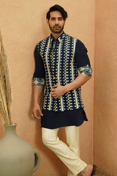 Midnight blue geometric print reversible bandi