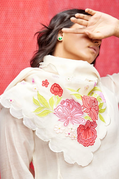 Swati Vijaivargie Ivory applique scarf SWATJUN26D148208
