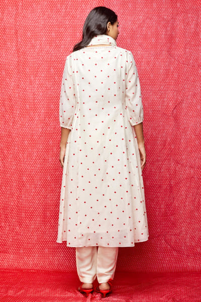 Swati Vijaivargie Ivory applique kurta SWATJUN26D148205