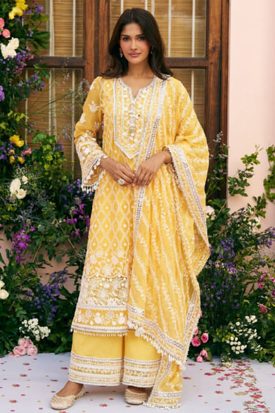 Mulmul Mustard embroidered organza kurta set MULMAR26D140722