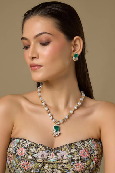 Green pearl and Swarovski necklace set