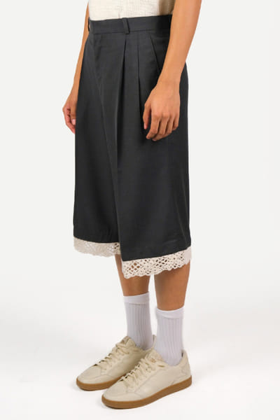 Taarini Anand Grey crochet shorts TAARJUL26D150747