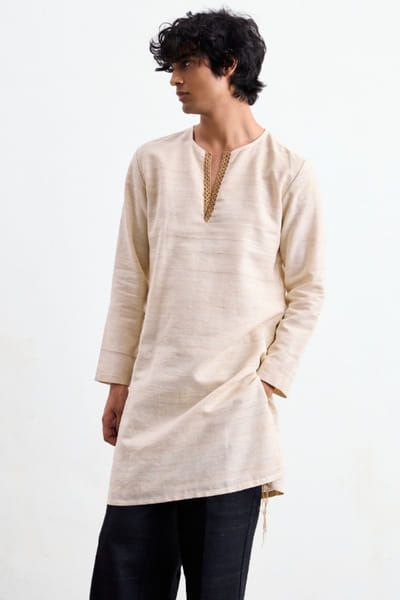 Taarini Anand White and brown crochet kurta TAARJUL26D150545