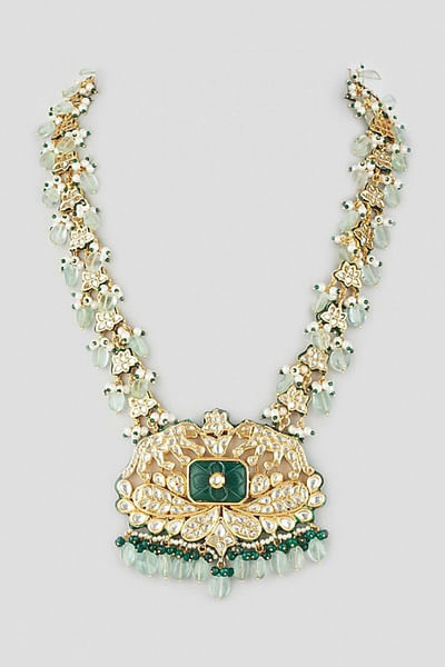 Gold finish kundan necklace
