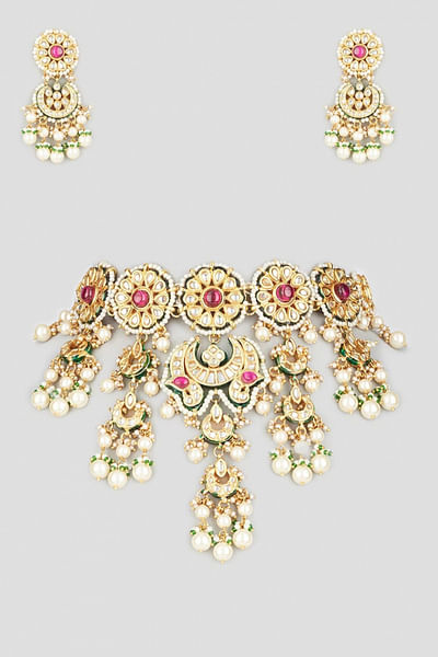 Gold finish kundan necklace set