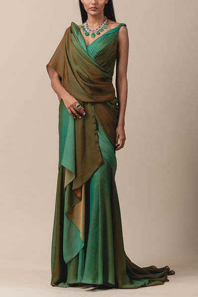 Green draped concept sari set