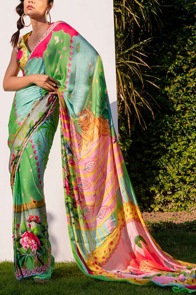 Floral printed sari set