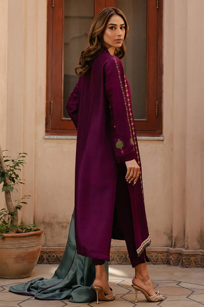 Aneeka Ruknuddin Magenta and green embroidered kurta set ANEEJUL26D249819