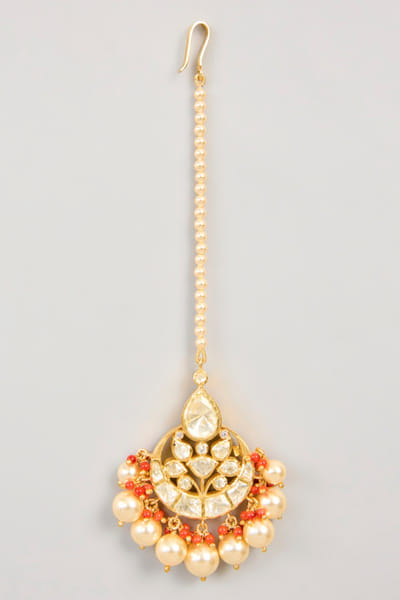 Karisa White stone-embellished maang tikka KARIMAY26D243671