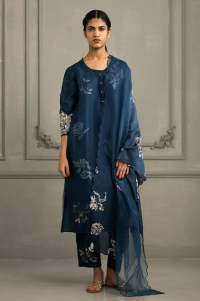 ARCVSH by Pallavi Singh Indigo printed embroidered tunic set ARCVJUL26D150491