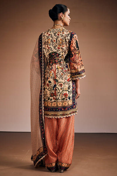 The Royaleum Atelier Ivory tree of life print kurta-salwar set THERJUN26D148257