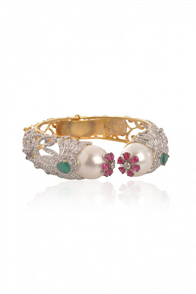 Pearl accented bracelet