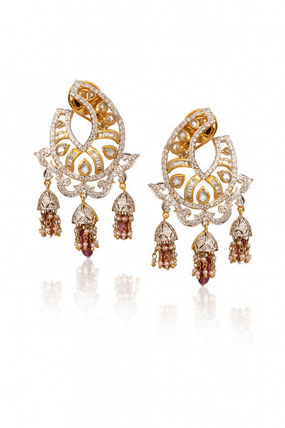 Yellow zirconia and pearl earrings