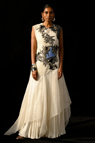 Ivory lace appliqué overlay and gown