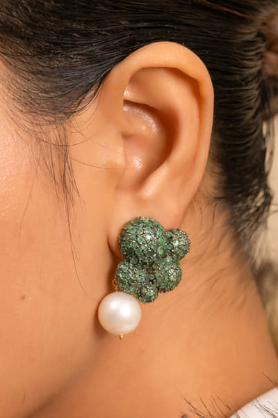 Emerald bubble and pearl drop earrings