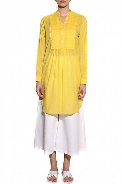 Yellow pleated tunic dress