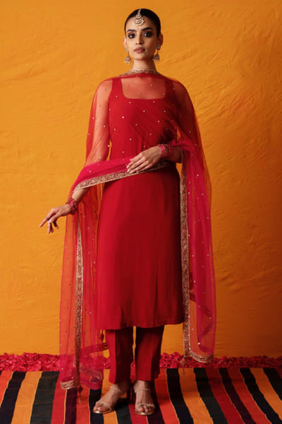 Ruby red embroidered crepe kurta set