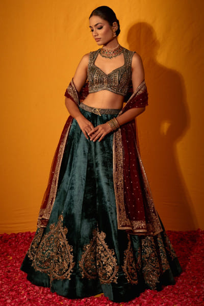 Geethika Kanumilli Dark green mirror embroidered lehenga set GEETJUN26D248303