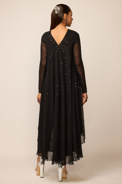 Vvani by Vani Vats Black embroidered kurta dhoti set VVANJUN26D147940