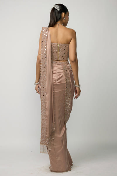 Vvani by Vani Vats Bronze rosé embellished draped sari set VVANJUN26D147935