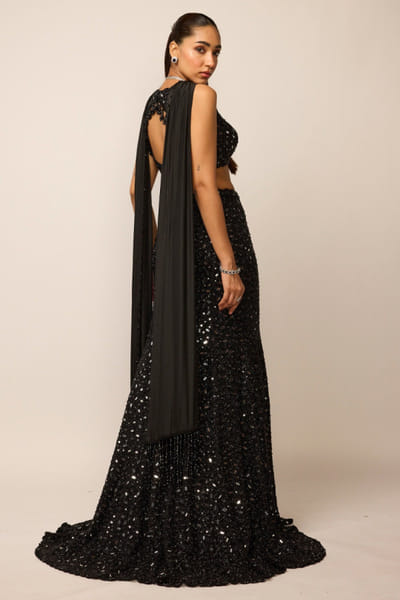 Vvani by Vani Vats Black mirror embellished lehenga set VVANJUN26D147927