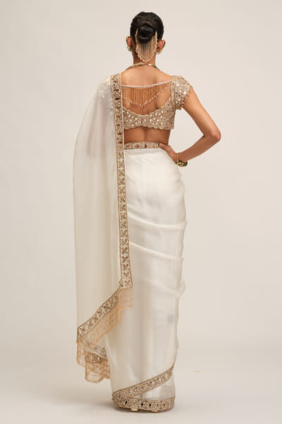 Vvani by Vani Vats Off-white cutwork border sari set VVANAUG26D154034