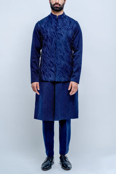Varun Chakkilam Blue Nehru jacket and kurta set VACAGARD09