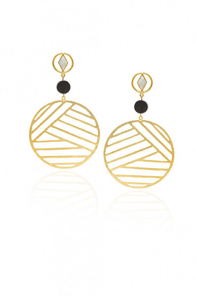 Gold oval dangler earrings