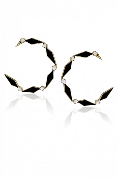 Black enamelled hoops