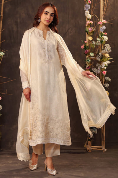 Ivory applique embroidery kurta set